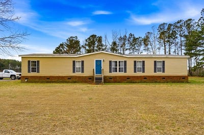 /international/us/6049-highway-389-nichols-sc-110105884591/