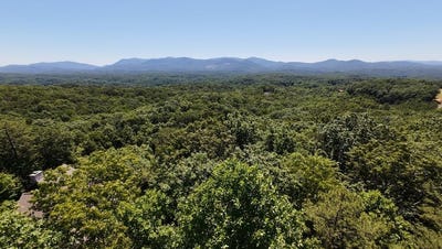 /international/us/flagpole-rd-ellijay-ga-110108548129/
