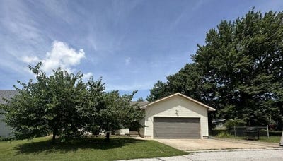 /international/us/2201-s-18th-avenue-ozark-mo-110100872232/