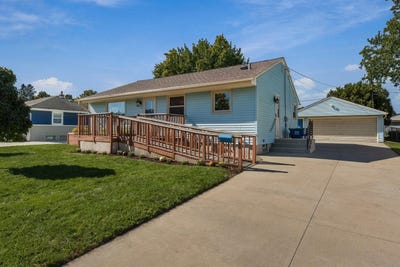 /international/us/921-3rd-ave-grafton-wi-110120421682/
