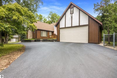 /international/us/7486-western-road-charlevoix-mi-110100803962/?lang=zh-tw