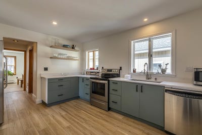 /international/us/9-deeplawn-court-ludlow-vt-110098479699/