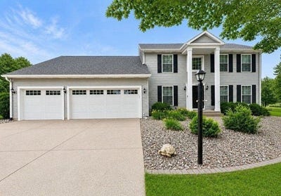 /international/us/2520-buckingham-avenue-bettendorf-ia-110108531743/