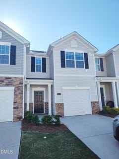 /international/us/2821-egert-drive-haw-river-nc-110108060997/