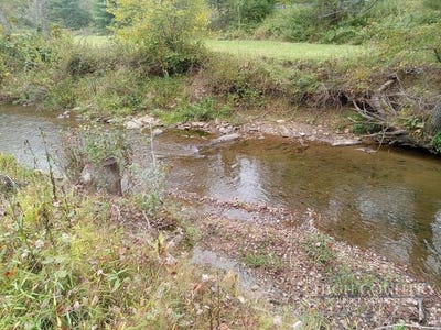 /international/us/big-peak-creek-road-laurel-springs-nc-110120449371/