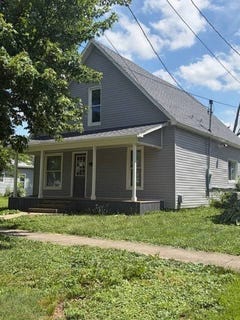 /international/us/705-w-pine-st-robinson-il-110108853646/