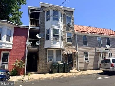 /international/us/106-randolph-avenue-hagerstown-md-110108490221/
