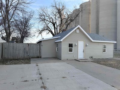 /international/us/426-w-27th-st-south-sioux-city-ne-110106760941/