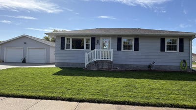 /international/us/1674-44th-avenue-columbus-ne-110120482763/