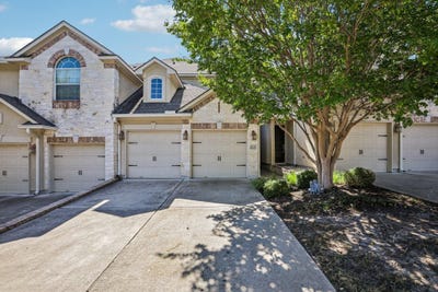 /international/us/15319-glen-heather-dr-lakeway-tx-110120537603/