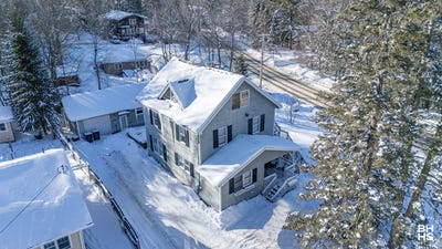 /international/us/171-elm-street-lake-placid-ny-110105269422/