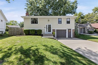/international/us/2009-e-arrowhead-drive-olathe-ks-110119968342/