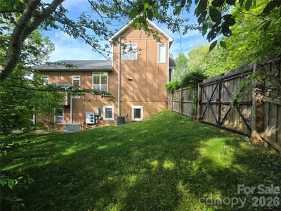 /international/us/73-dalya-road-swannanoa-nc-110107488621/