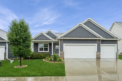 /international/us/2401-e-50th-street-des-moines-ia-110100722304/