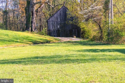 /international/us/15263-prince-frederick-road-hughesville-md-110099959389/