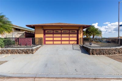 /international/us/94-471-palai-street-waipahu-hi-110106240455/