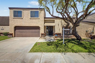/international/us/2518-e-shaw-butte-drive-phoenix-az-110108551828/