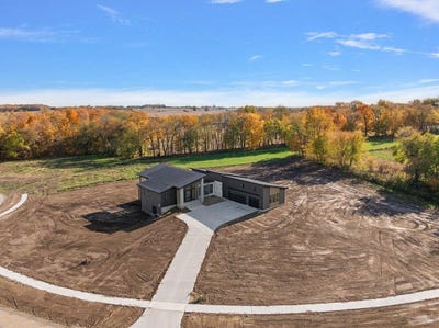 /international/us/312-ottogan-hills-court-dorr-mi-110103337386/