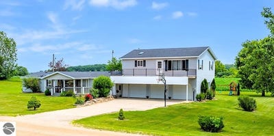 /international/us/8941-s-mission-road-mt-pleasant-mi-110109207020/