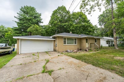 /international/us/45412-86th-avenue-decatur-mi-110100897357/