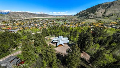 /international/us/759-keats-grove-jackson-wy-110108149075/