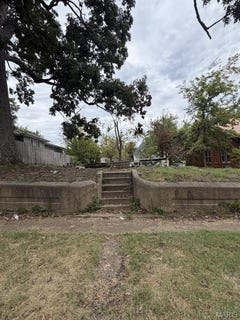 /international/us/807-lester-street-poplar-bluff-mo-110110362508/