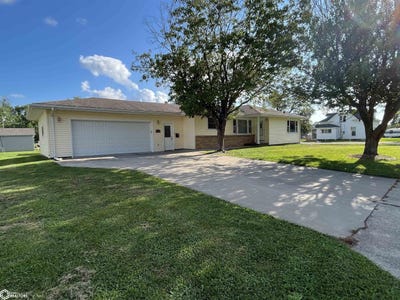 /international/us/904-d-avenue-e-albia-ia-110101436821/