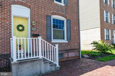 /international/us/412-rhoads-avenue-boyertown-pa-110101123969/