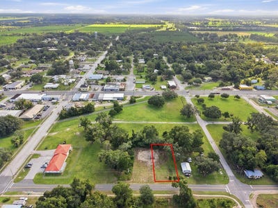 /international/us/105-sw-2nd-st-chiefland-fl-110119948734/