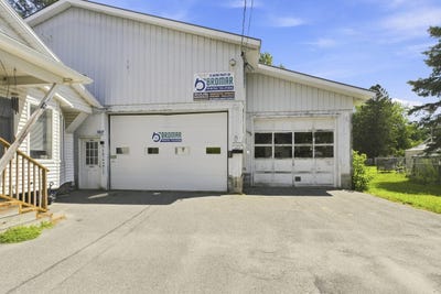 /international/us/25-parlin-street-skowhegan-me-110119779704/