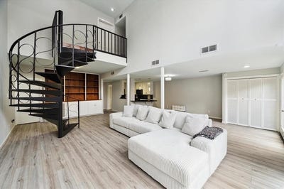 /international/us/3300-yorktown-street-houston-tx-110100371481/