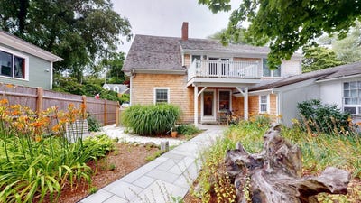 /international/us/5-kiley-court-provincetown-ma-110120578971/