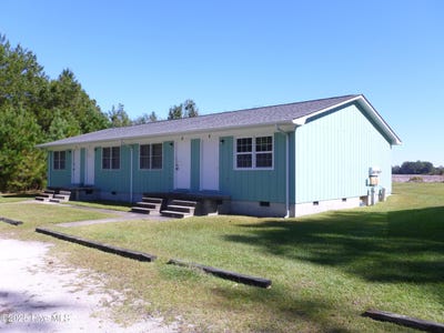 /international/us/1619-halltown-road-jacksonville-nc-110101073612/