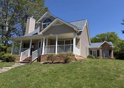 /international/us/1410-ashford-court-blacksburg-va-110108878008/
