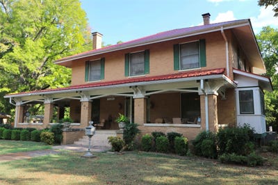 /international/us/307-honey-grove-st-roxton-tx-110110195185/