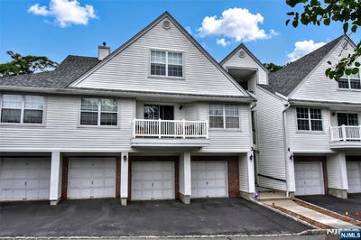 /international/us/3-1-vernon-court-waldwick-nj-110109000267/