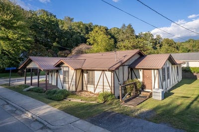 /international/us/181-bryson-walk-bryson-city-nc-110107462791/