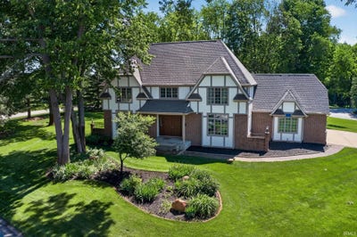 /international/us/51530-clubhouse-drive-south-bend-in-110108843848/