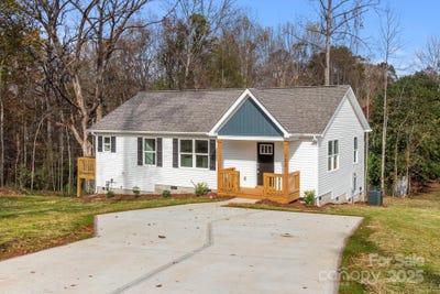 /international/us/103-orchard-street-forest-city-nc-110095842843/?lang=en