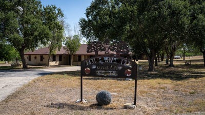 /international/us/1431-s-sh-123-karnes-city-tx-110102118113/