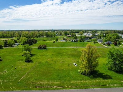 /international/us/0-shoshone-trail-montpelier-oh-110108071990/