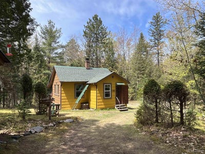 /international/us/38-acres-county-road-na-marquette-mi-110099817477/