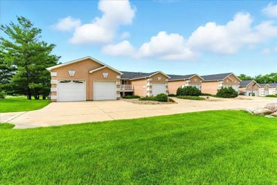 /international/us/1716-w-18th-cedar-falls-ia-110101230991/