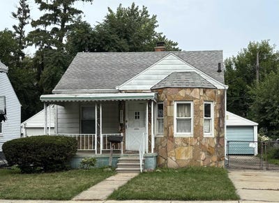 /international/us/20009-kenosha-street-harper-woods-mi-110110215403/