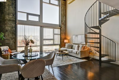 /international/us/311-oak-st-oakland-ca-110108385098/