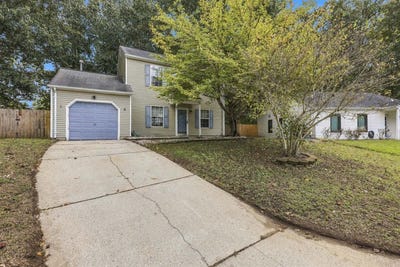 /international/us/828-maywood-circle-newport-news-va-110120578510/