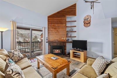 /international/us/2025-walton-creek-road-steamboat-springs-co-110098046749/