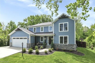 /international/us/7599-albion-road-north-royalton-oh-110108333841/