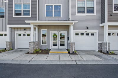 /international/us/16322-nw-chadwick-way-portland-or-110102224204/