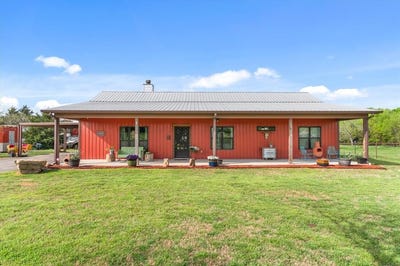 /international/us/9292-county-road-346-terrell-tx-110098584197/